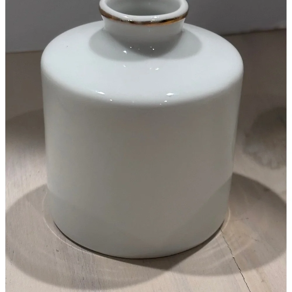 Vintage 1973 Holly Hobbie Porcelain Bud Vase The Time To Be Happy Is Now